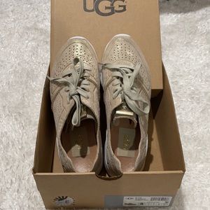 Ugg Stardust Gold Size 5